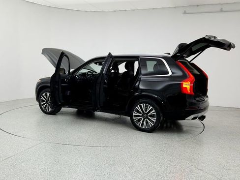Used 2020 Volvo XC90 T6 Momentum w/ Protection Package image 12