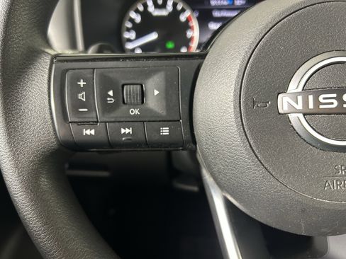 Certified 2023 Nissan Rogue SV image 15