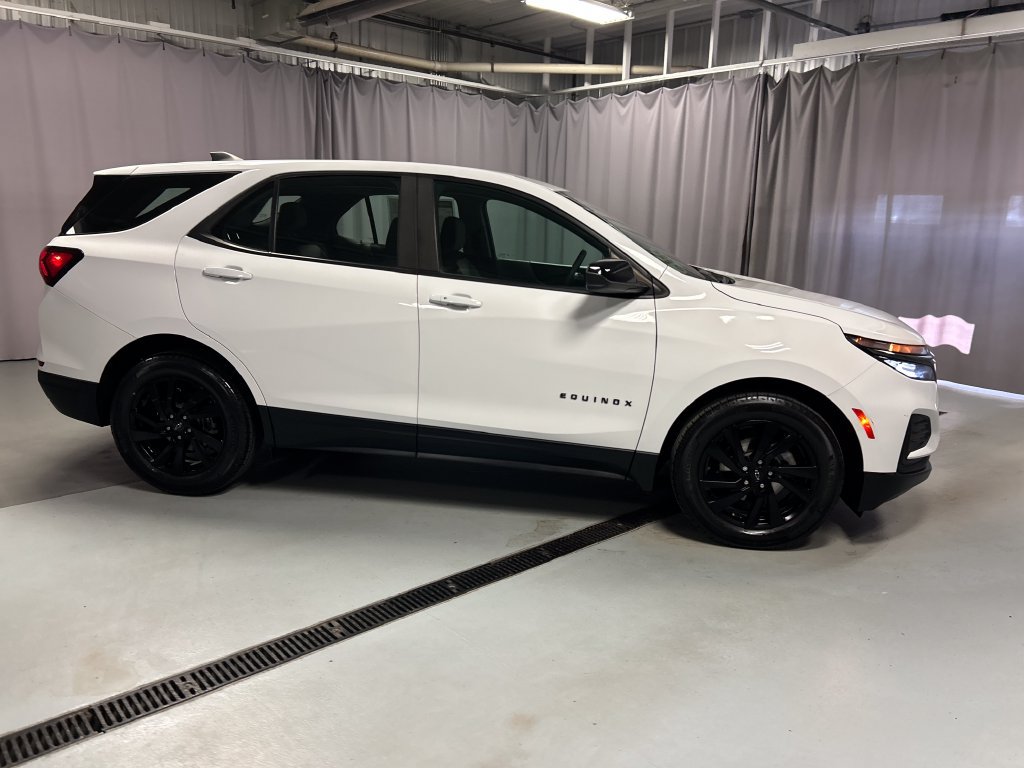 Used 2024 Chevrolet Equinox LS w/ Sport Edition FWD image 8