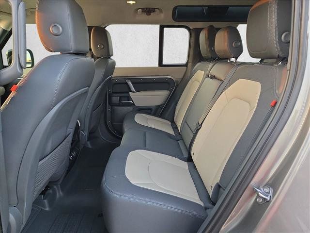 Certified 2024 Land Rover Defender 110 X-Dynamic SE AWD/4WD image 20