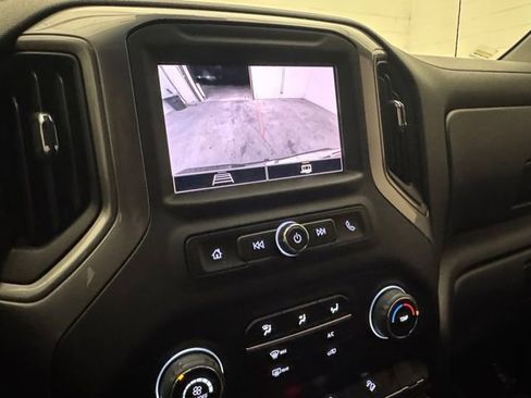 Used 2024 Chevrolet Silverado 1500 Custom Trail Boss image 8