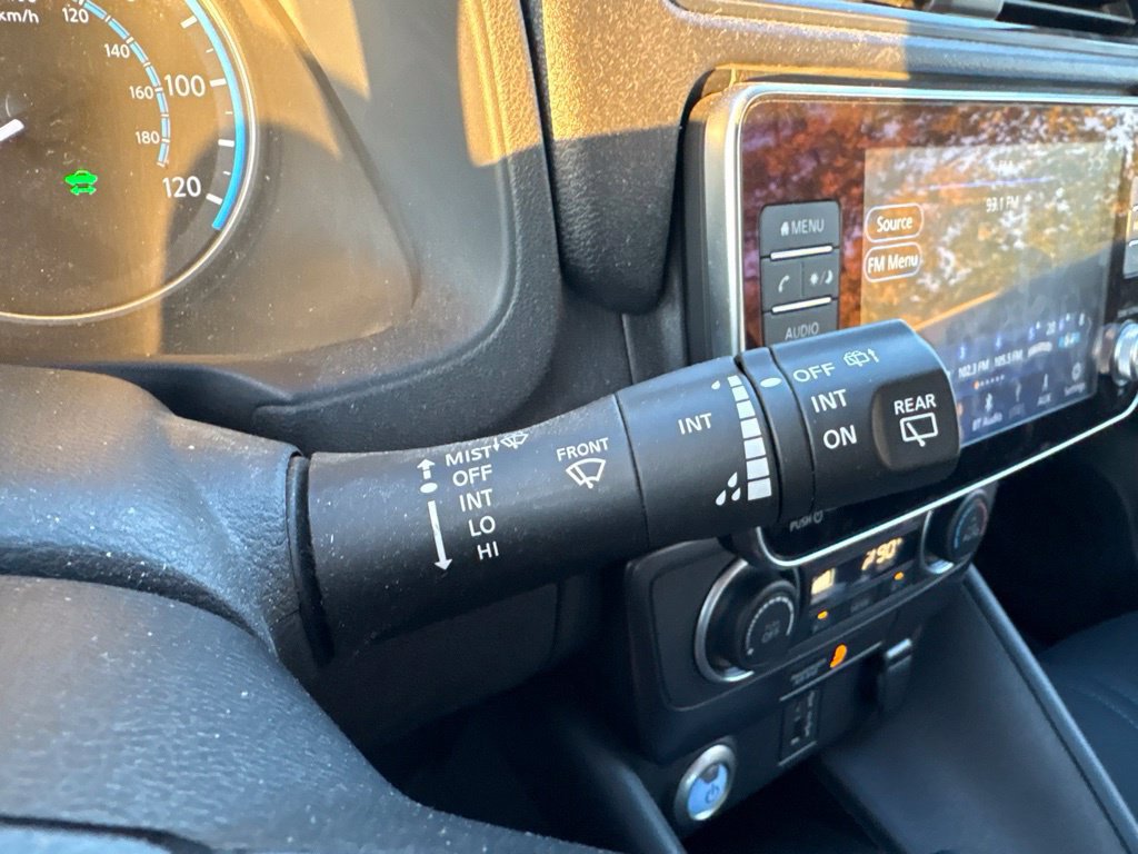 Used 2025 Nissan Leaf S FWD image 26