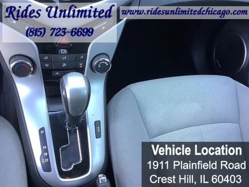 Used 2011 Chevrolet Cruze LT FWD image 15