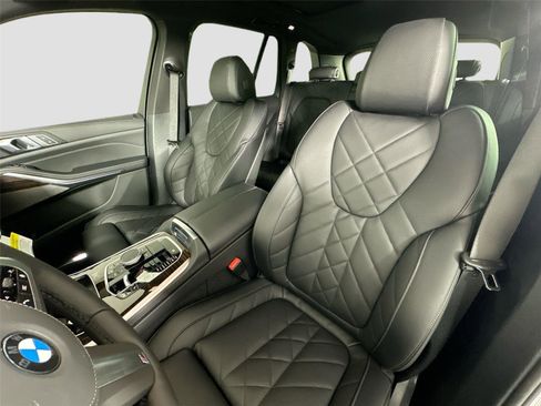 New 2026 BMW X5 xDrive40i w/ M Sport Package AWD/4WD image 22