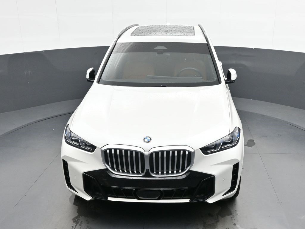 Used 2025 BMW X5 xDrive40i w/ M Sport Package AWD/4WD image 47