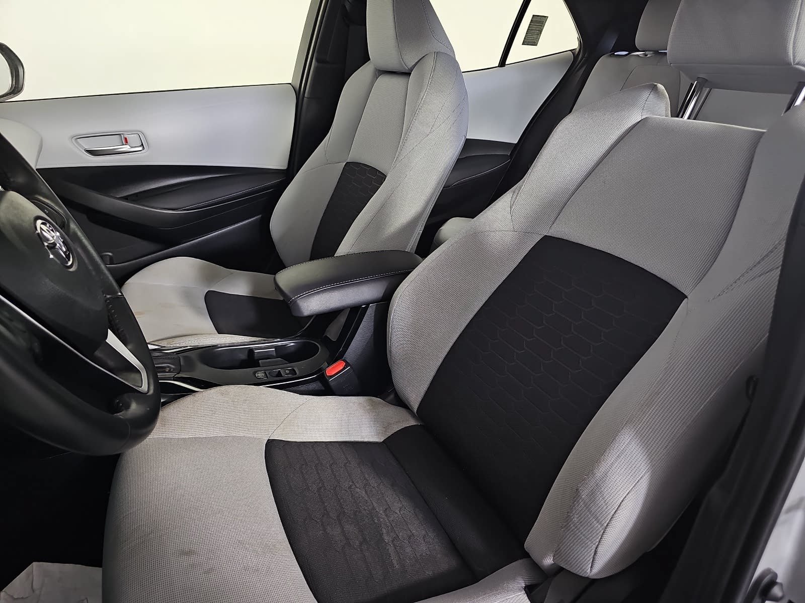 Used 2023 Toyota Corolla SE w/ SE Premium Package FWD image 14