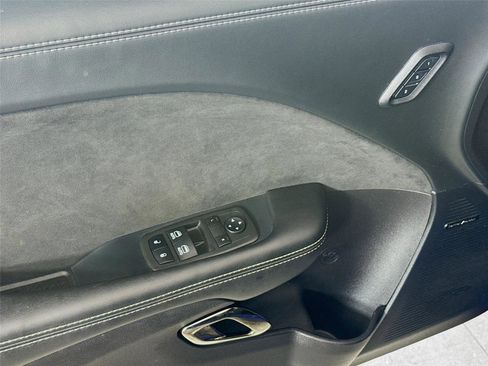 Used 2022 Dodge Challenger SRT Hellcat Redeye image 18