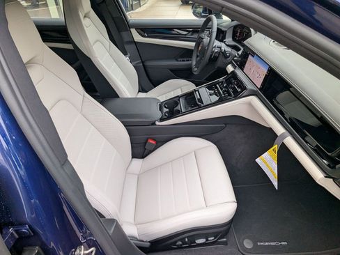 New 2026 Porsche Panamera image 24