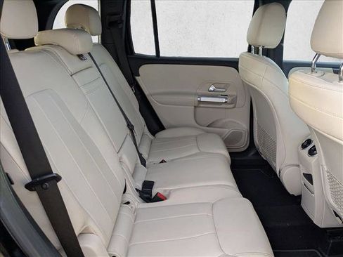 Used 2021 Mercedes-Benz GLB 250 GLB 250 w/ Premium Package image 16