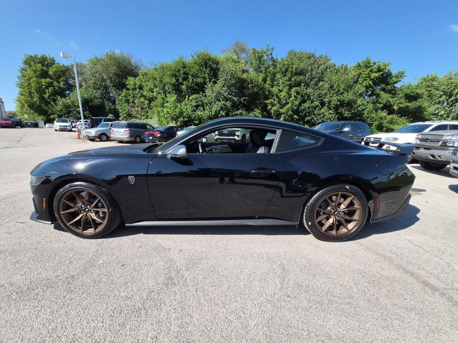 Used 2026 Ford Mustang Dark Horse RWD image 2