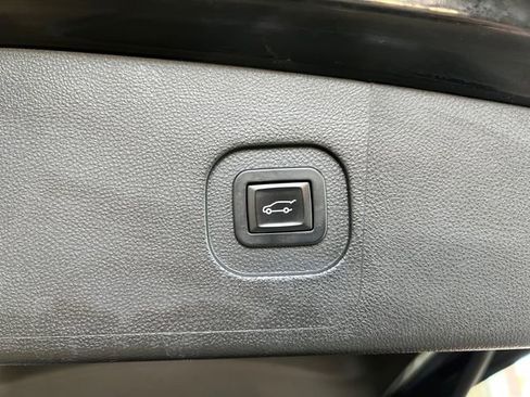 Used 2017 GMC Terrain SLT w/ Open Road Package FWD image 15