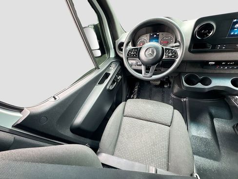 Used 2023 Mercedes-Benz Sprinter 2500 image 14
