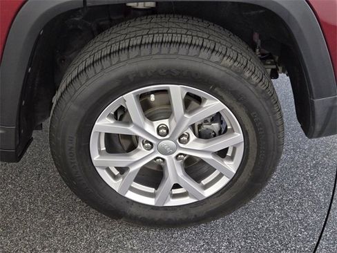 Used 2022 Jeep Grand Cherokee Limited image 9