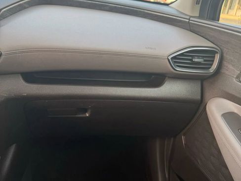 Used 2020 Hyundai Santa Fe SE image 24