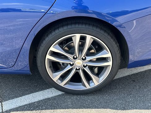 Used 2023 Chevrolet Malibu LT FWD image 18