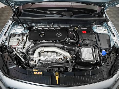 Certified 2026 Mercedes-Benz GLB 250 image 4