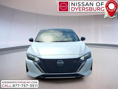 Used 2024 Nissan Sentra SR FWD image 8