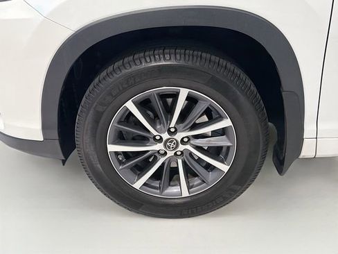 Used 2017 Toyota Highlander XLE w/ Protection Package #3 image 27