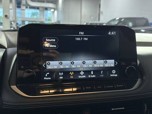 Used 2021 Nissan Rogue SL w/ Premium Package AWD/4WD image 36