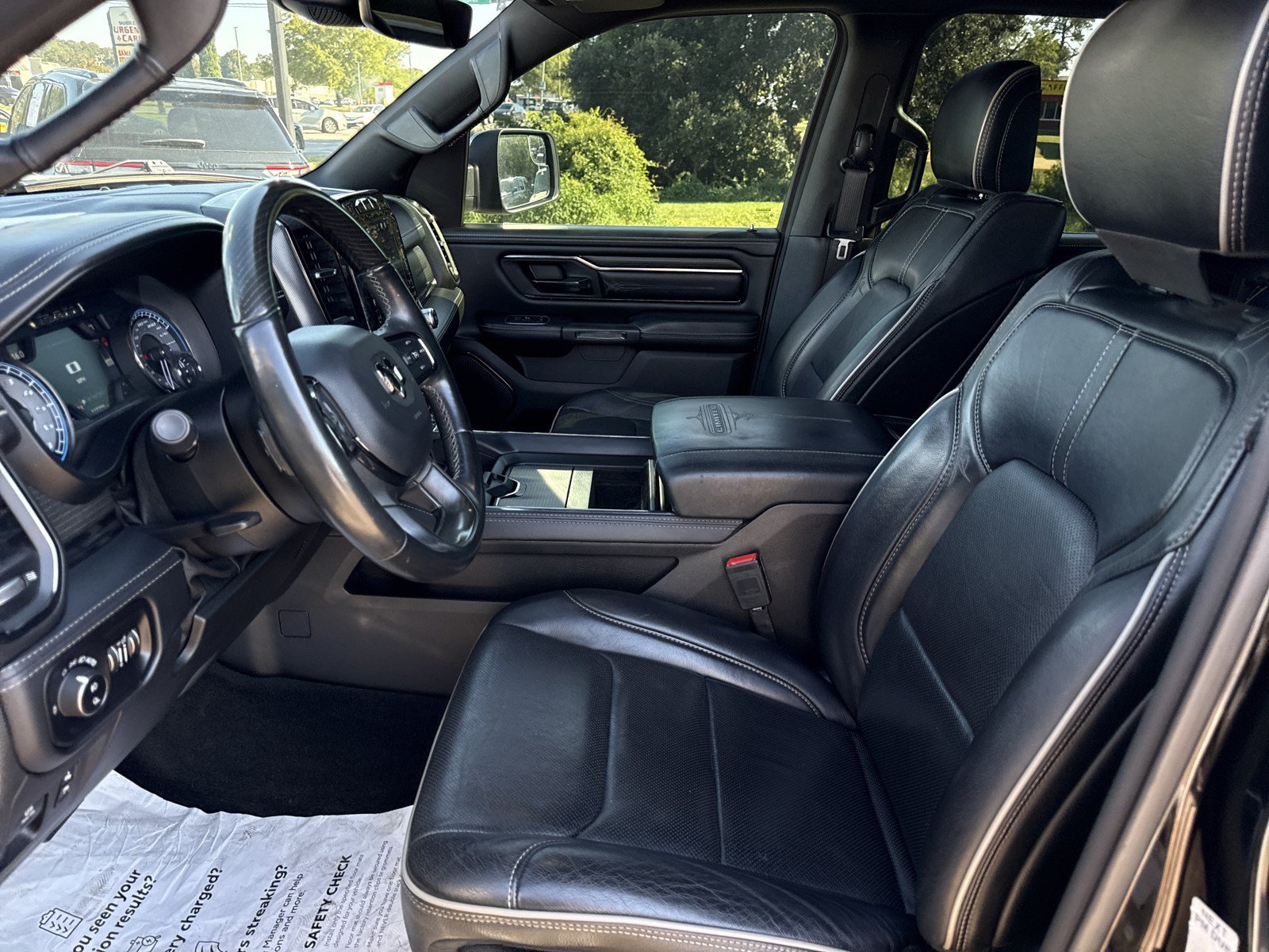 Used 2022 RAM 1500 Limited AWD/4WD image 12
