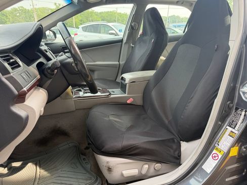 Used 2012 Toyota Camry XLE FWD image 10