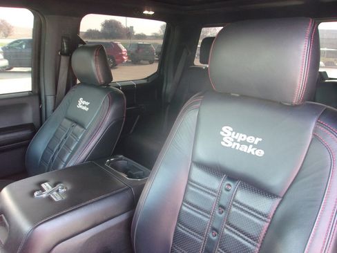 Used 2018 Ford F150 Lariat w/ Equipment Group 502A Luxury AWD/4WD image 9