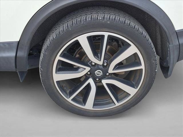 Used 2019 Nissan Rogue Sport SL w/ Premium Package FWD image 17