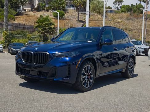 New 2026 BMW X5 xDrive50e w/ M Sport Package AWD/4WD image 2