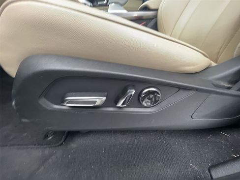 Used 2023 Acura MDX SH-AWD image 13