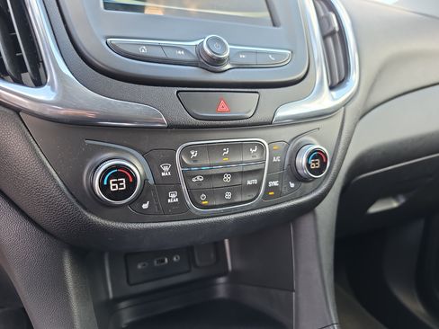 Certified 2019 Chevrolet Equinox LT w/ Driver Convenience Package FWD image 27