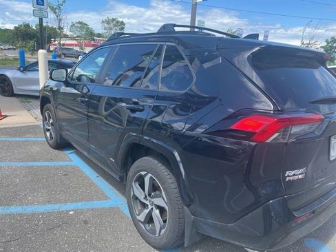 Used 2024 Toyota RAV4 SE w/ Weather & Moonroof Package AWD/4WD image 3