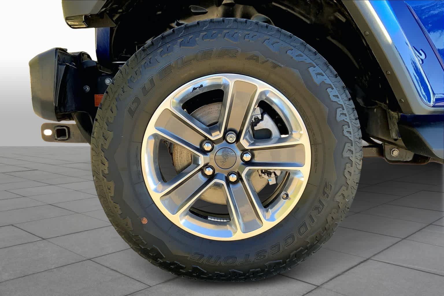 Used 2020 Jeep Wrangler Unlimited Sahara AWD/4WD image 10