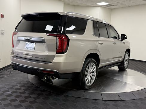 Used 2024 GMC Yukon Denali w/ Advanced Technology Package AWD/4WD image 7