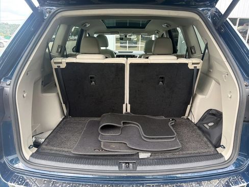 Used 2023 Volkswagen Atlas SE w/ Panoramic Sunroof Package FWD image 18