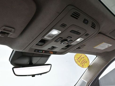 Used 2021 Cadillac Escalade Premium Luxury Platinum w/ Heavy-Duty Trailer Package image 31