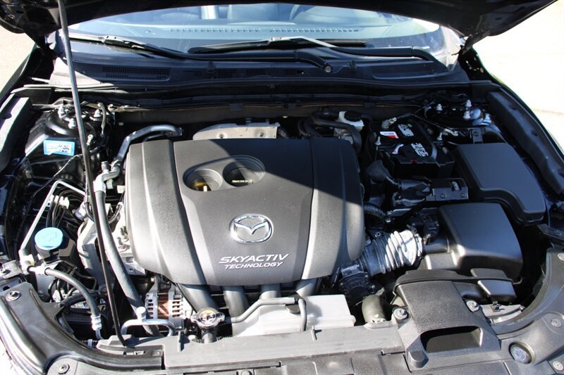 Used 2017 MAZDA MAZDA3 Touring FWD image 18