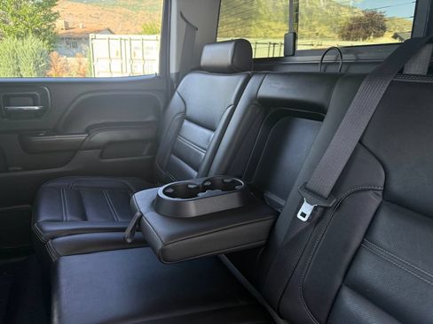 Used 2018 GMC Sierra 3500 Denali w/ Suspension Package, Off-Road AWD/4WD image 36