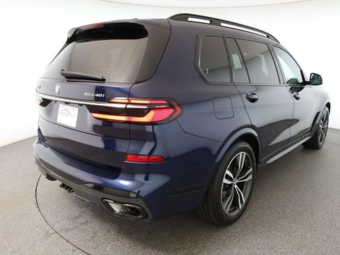 Used 2023 BMW X7 xDrive40i w/ M Sport Package image 4