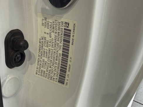 Used 2019 Honda Civic Touring image 37