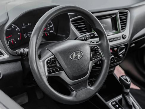 Used 2020 Hyundai Accent SE image 21