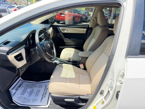 Used 2015 Toyota Corolla LE FWD image 12