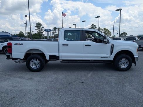 Used 2024 Ford F250 XL w/ 360-Degree Camera Package AWD/4WD image 3