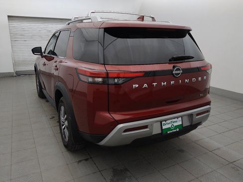 Used 2022 Nissan Pathfinder SL FWD image 5