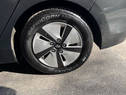 Used 2020 Hyundai Ioniq Blue image 15