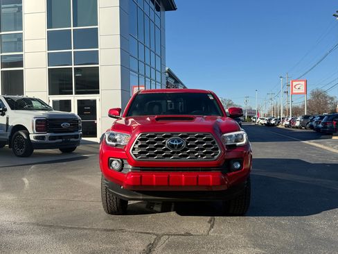 Used 2023 Toyota Tacoma TRD Sport image 7