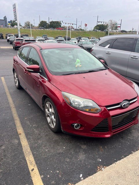 Used 2014 Ford Focus Titanium FWD image 3