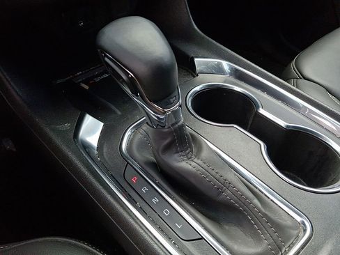 Certified 2023 Chevrolet Traverse LT image 16