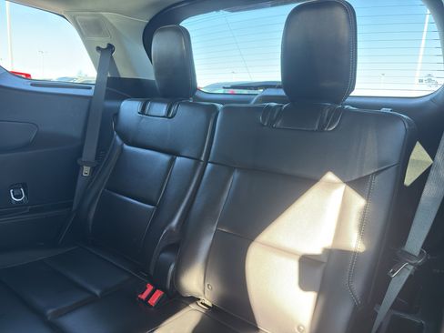 Used 2024 Ford Explorer XLT w/ Equipment Group 202A image 35