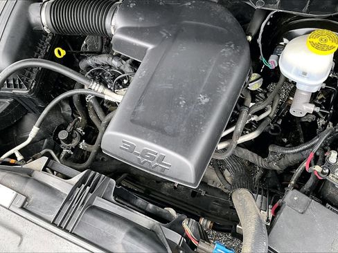 Used 2024 RAM 1500 Classic SLT RWD image 35