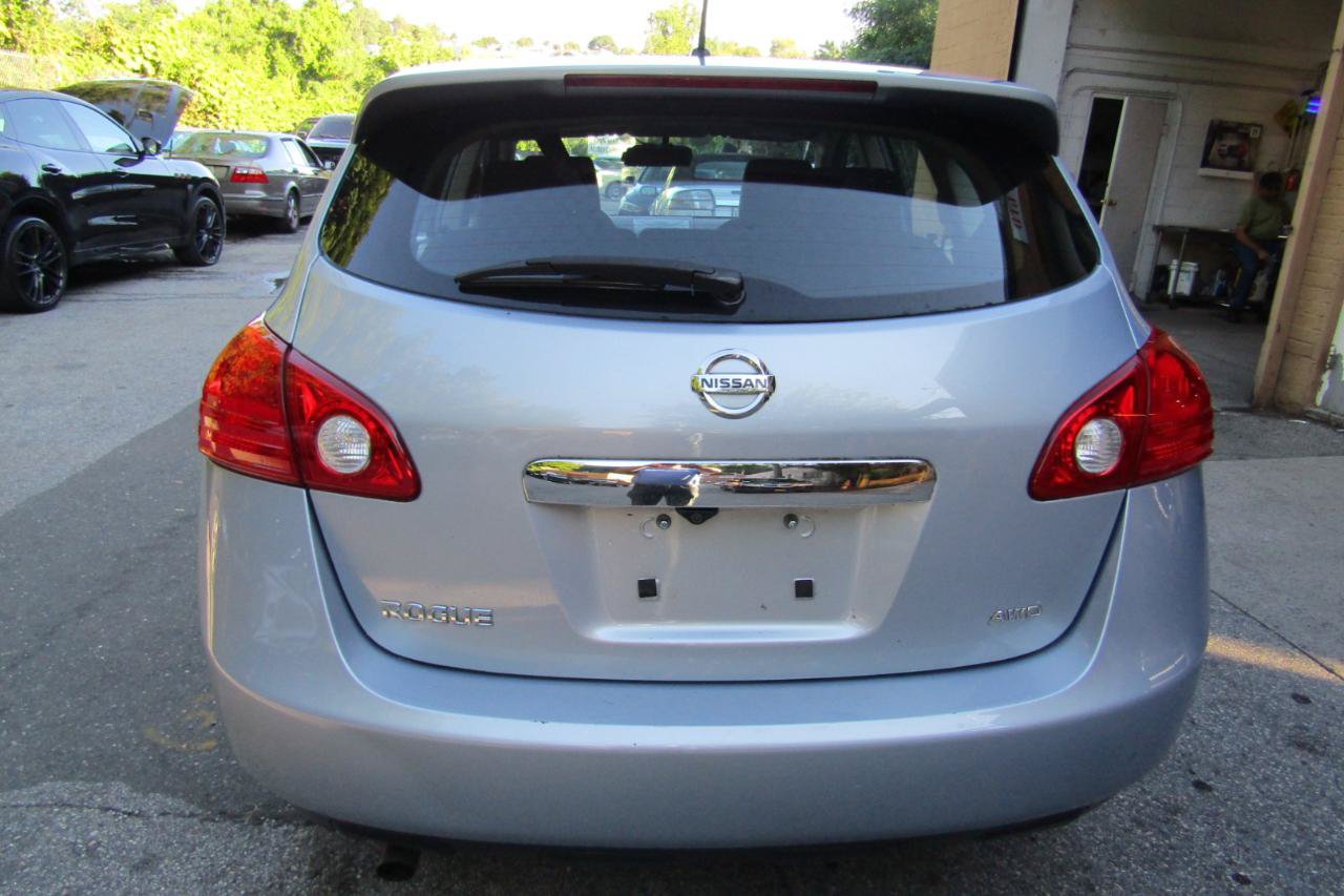 Used 2013 Nissan Rogue S AWD/4WD image 10